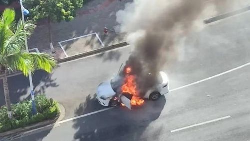 ob体育·(中国)官方网站好消息！！郑州大学本科生团队制作出的“电池安全远程报警(图1)