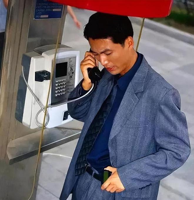 ob体育·(中国)官方网站90年代火爆的BP机现在拿出来还能用吗？它的兄弟就在我(图3)