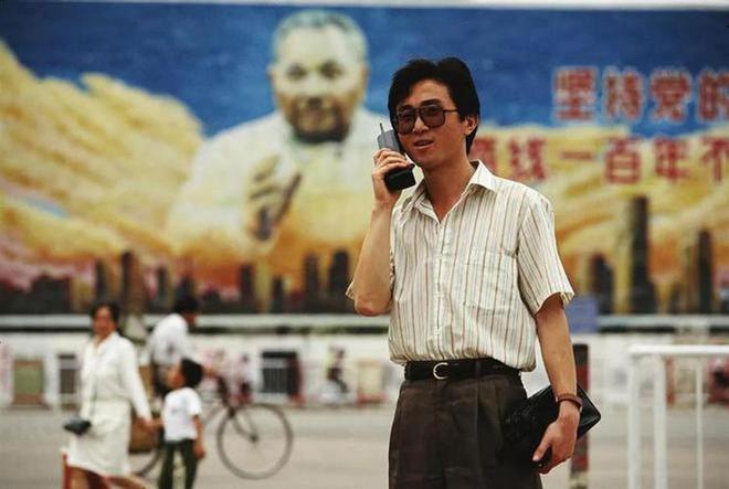 ob体育·(中国)官方网站90年代火爆的BP机现在拿出来还能用吗？它的兄弟就在我(图7)