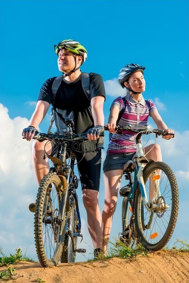 ob体育·(中国)官方网站世界十大山地自行车排名捷安特第一总算看到了永久和凤凰(图6)