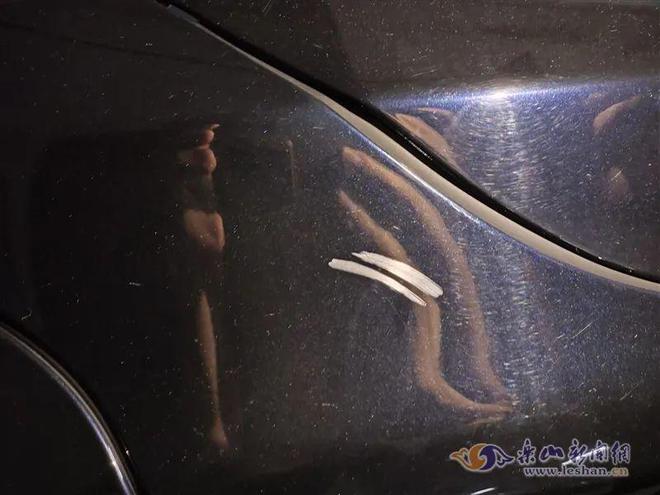 ob体育app下载占道直播危险且违法！乐山公安发布重要提醒 →(图4)