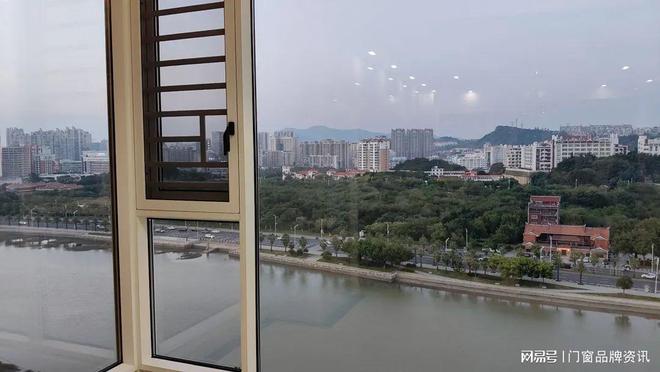 ob体育app下载旧窗改造！未来10年门窗依然有市场门窗企业如何借势突围？(图3)
