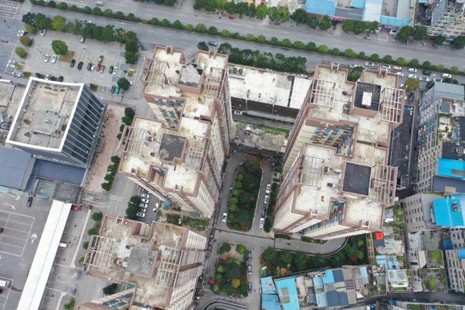 ob体育·(中国)官方网站利川一12年老小区焕发新颜！(图6)